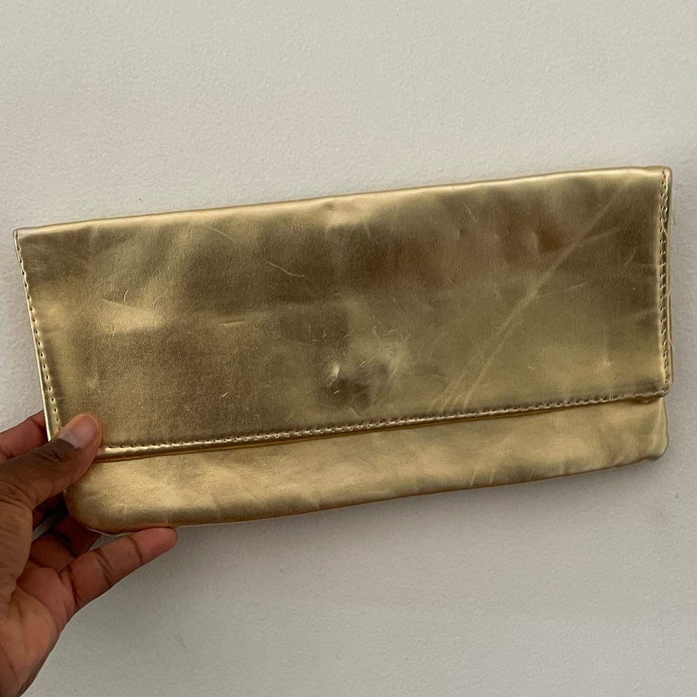 Beautiful Vintage Gold Hand Purse